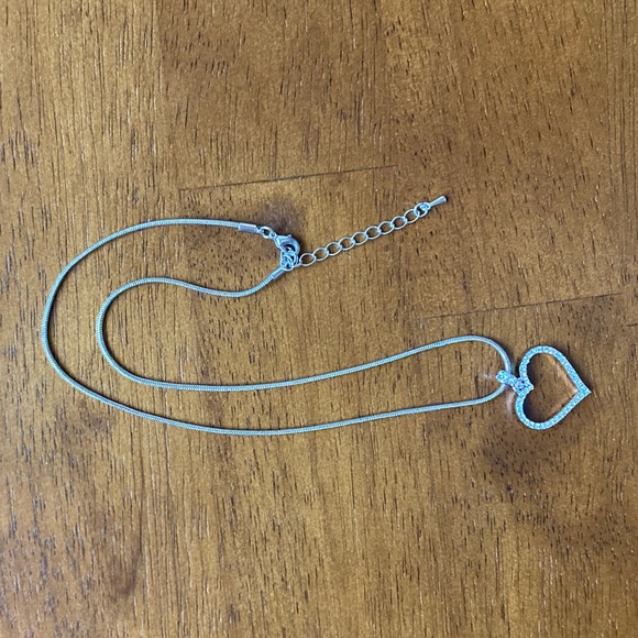 Heart Pendant With Chain - Picture 6 of 7